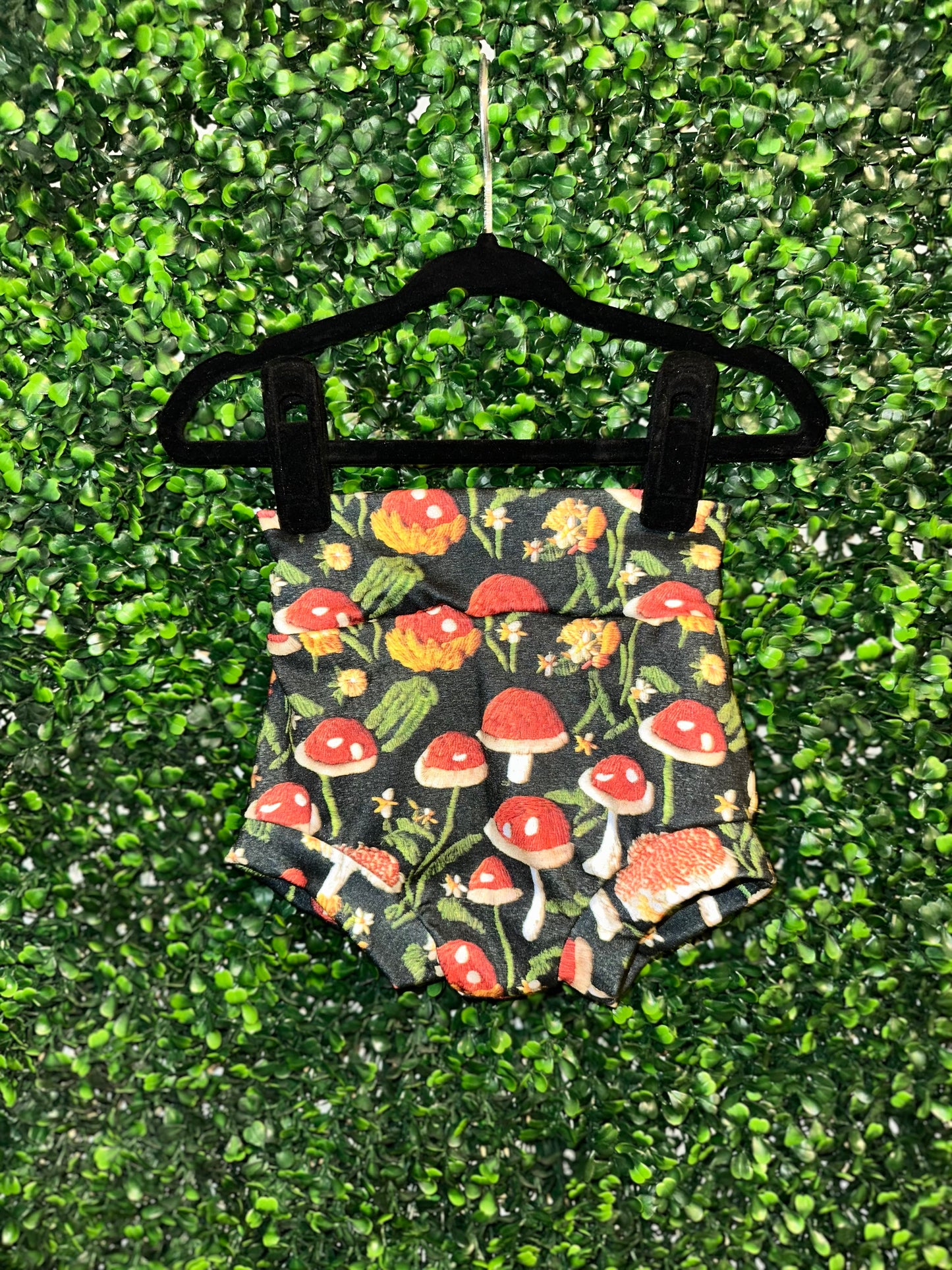 Mushroom Bummies 6-9m